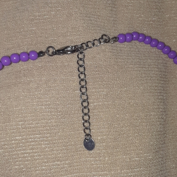 3 Assorted Necklaces - Picture 3 of 8